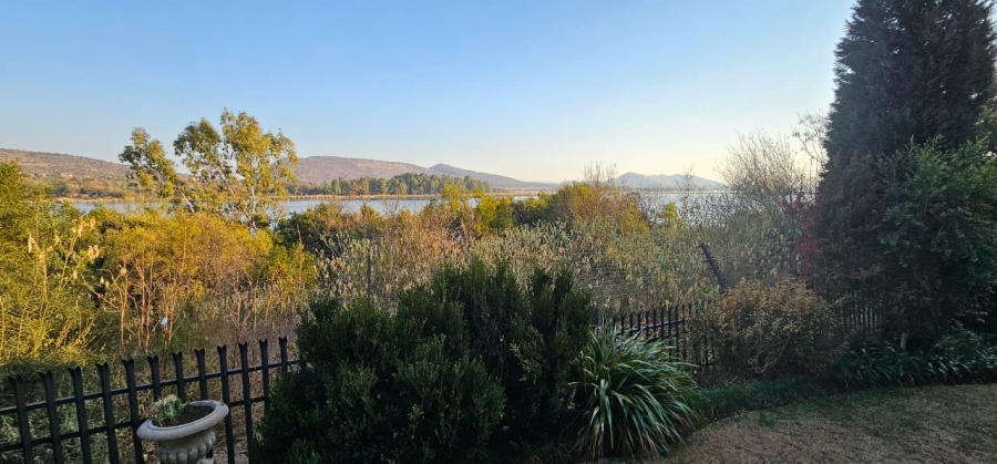 4 Bedroom Property for Sale in Birdwood Estate North West